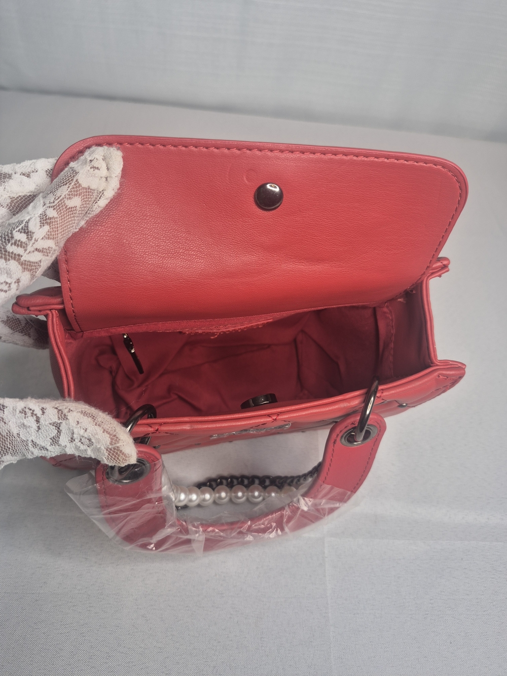 Badgley Mischka Red Handbag NWT - Picture 14 of 15